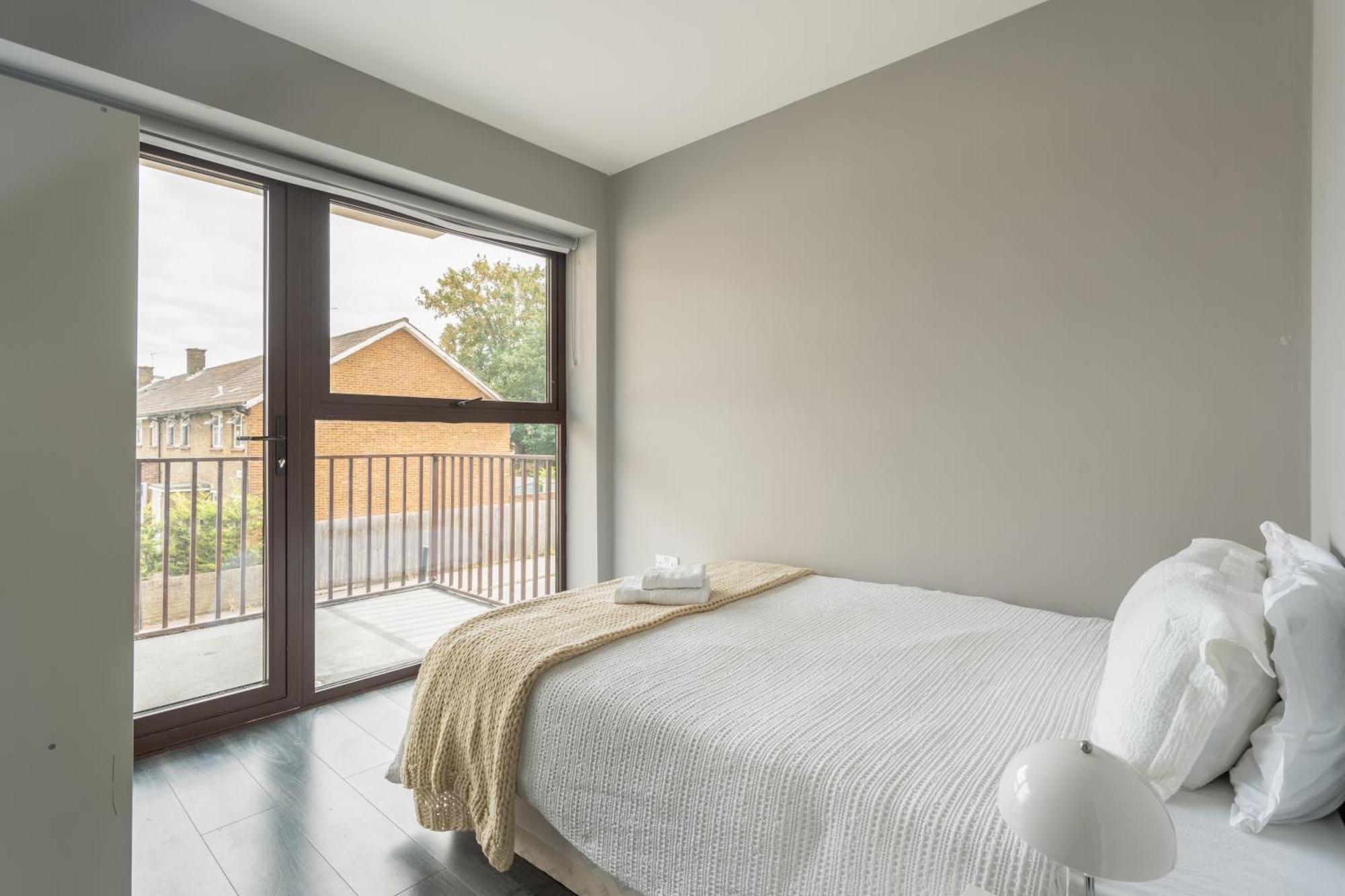 Modern Double Room With Shared Bathroom Londres Extérieur photo